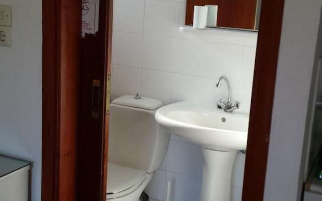 Leonidas Rooms