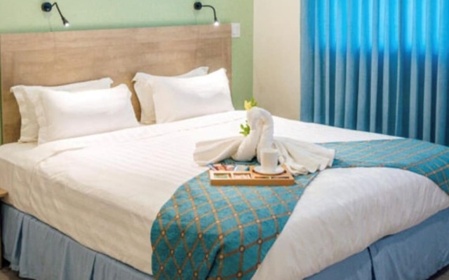 Maxwell Del Mar Hotel