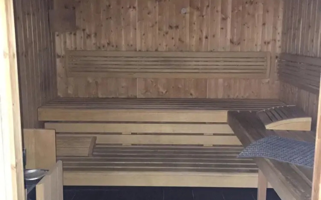 Chalet With 5 Bedrooms in Praz-sur-arly, With Wonderful Mountain View,