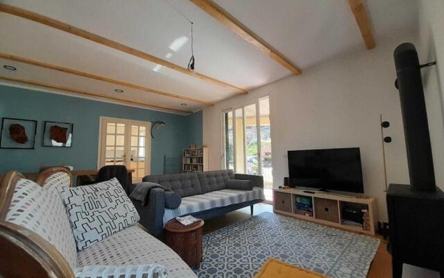 Quiet Villa, wonderful garden 10-minute walk from the sea!