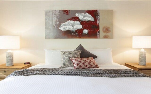 Boutique Stays - Elwood Beaches 3