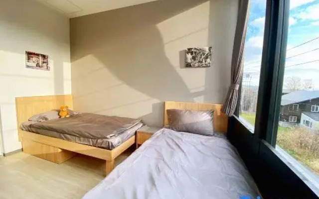 Q Fox Black Diamond Hotel