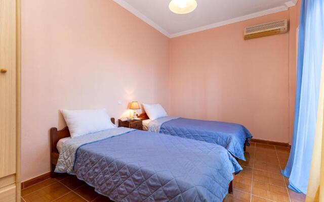 Dimitra House - Corfiot country side getaway
