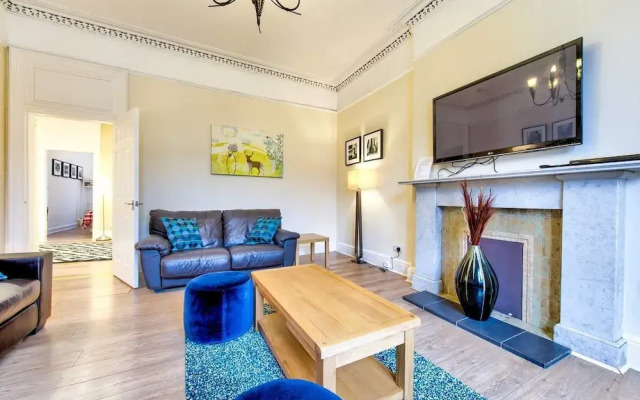 The Fav Flat - Heart of the City Apartment