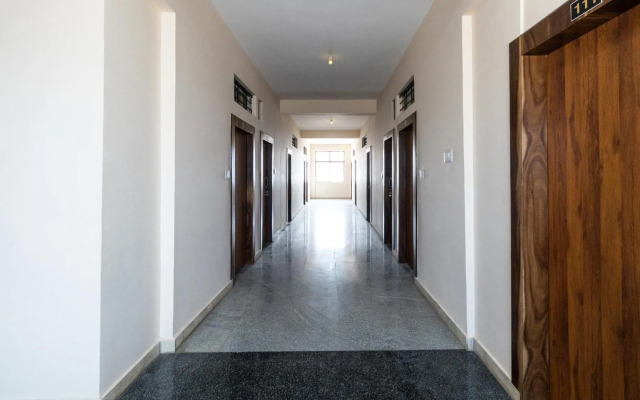 Supriya Lodge by OYO Rooms