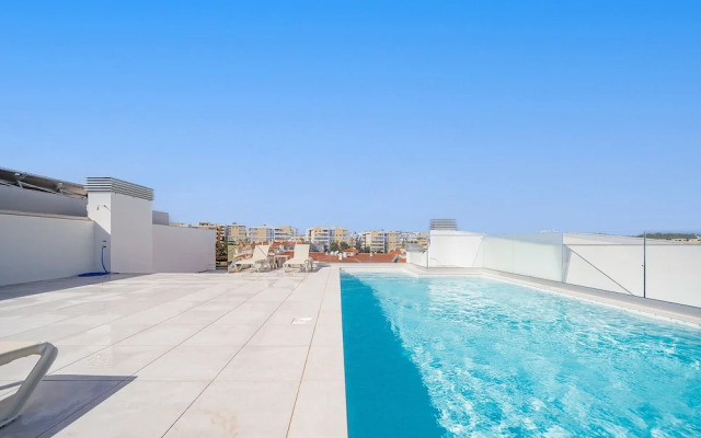 Lagos Modern 2 With Pool by Homing