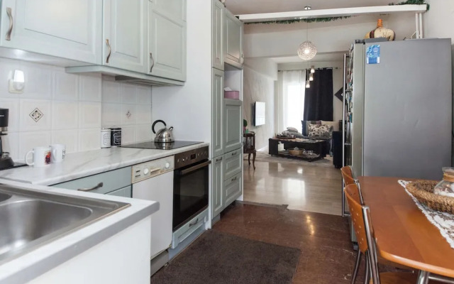 Urban Cosy 2 Bd Apt Near Metro w Balcony