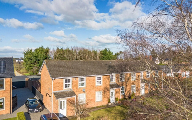Impeccable 2-bed Apartment in Carlisle