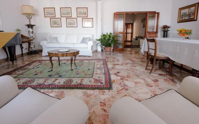 Via Modena Luxury apartment with Terrace