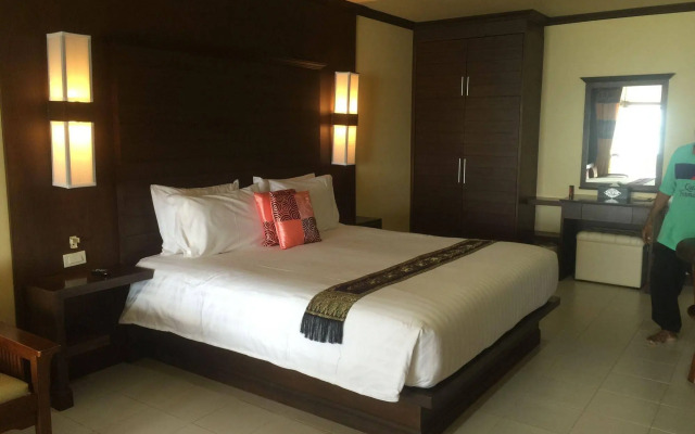 Baan Rim Lay