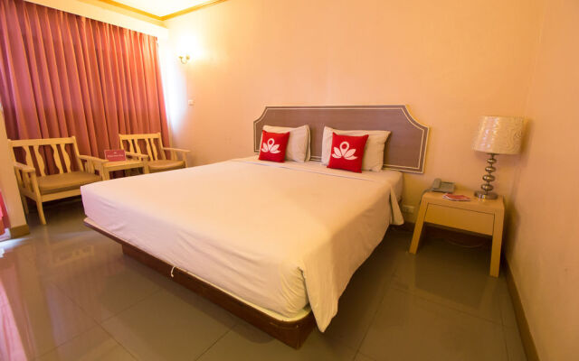 J Two S Pratunam Hotel