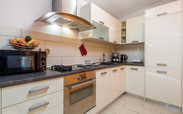 Nice Apartment in Rijeka With 2 Bedrooms and Wifi