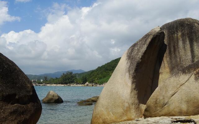 Hongtang Bay Jianguo Resort Sanya