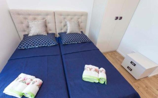 Apartment Solis Okrug Gornji