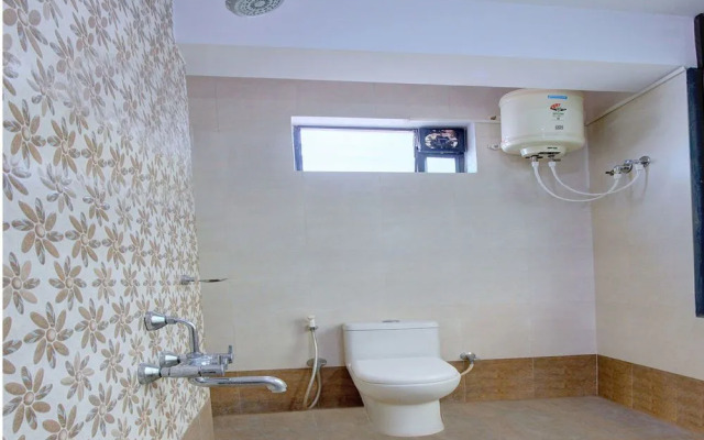 OYO 11535 Sri Sai Comforts