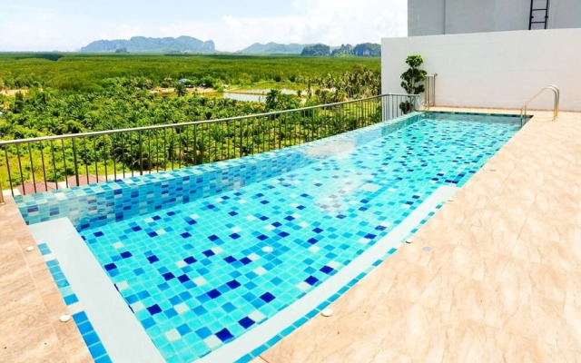 The Royal Suite By The Ozone Condo