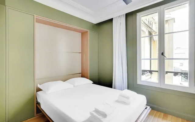 Magnificent Flat - 2br/6p - Champs Elysees