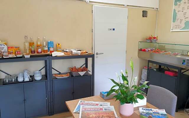 Chambres Et Table D'hotes "La Pastorale Gourmande" Fr - Ne - En - de - It