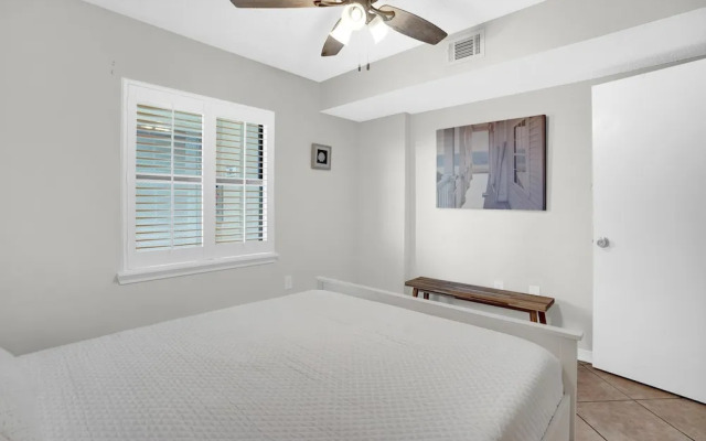 Seaside Beach & Racquet 5917