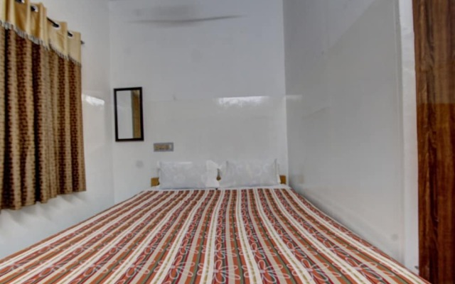 Spot On 40228 New Modern Homestay