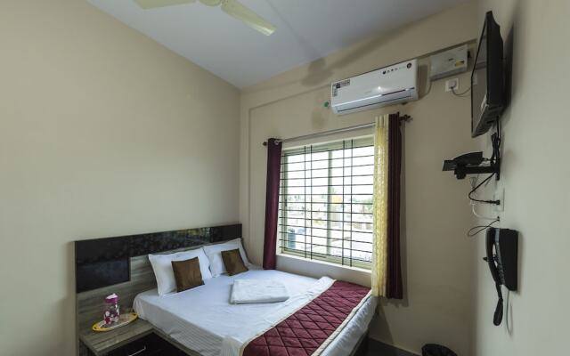 OYO 9544 Hotel Crown Residency