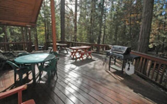 RedAwning Cabin #24 Cooley Pines