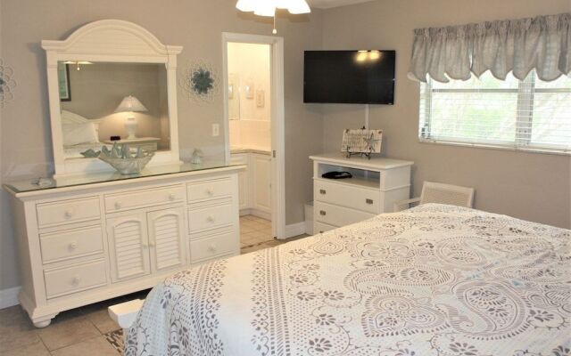 Jamaica Royale 099 - 2 Br Condo