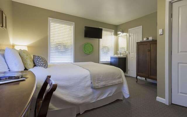 Rehoboth Guest House - Adults only