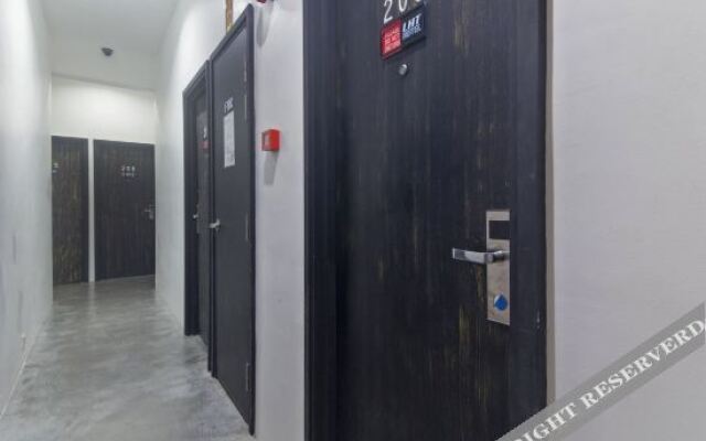 OYO 973 LHT Hotel