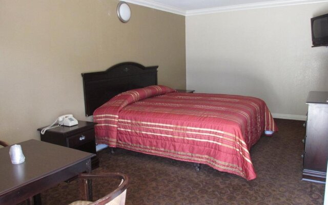 Oak Tree Motel