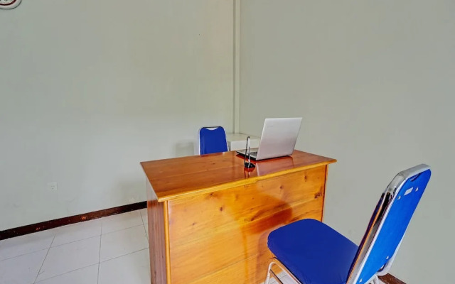 OYO Life 92021 Dua Putra Homestay Klayar