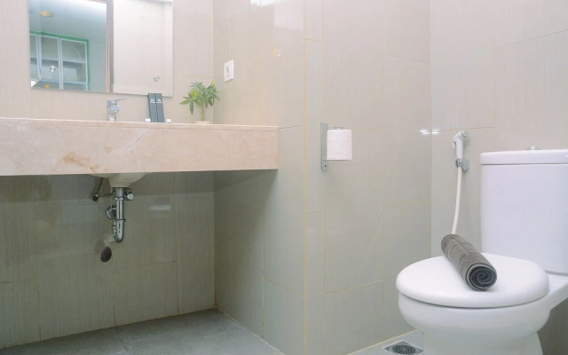 Cozy Studio with City View at H Residence Apartment