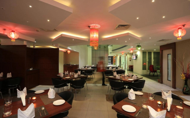 Hotel Hyphen Noida