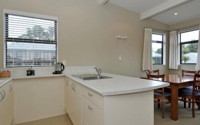 Aotea Lodge