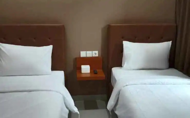 Mr J Suites Hotel Tegal