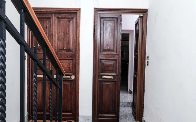 Lush Garden Steps Away from Great Park