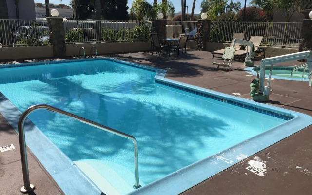 Chula Vista Inn