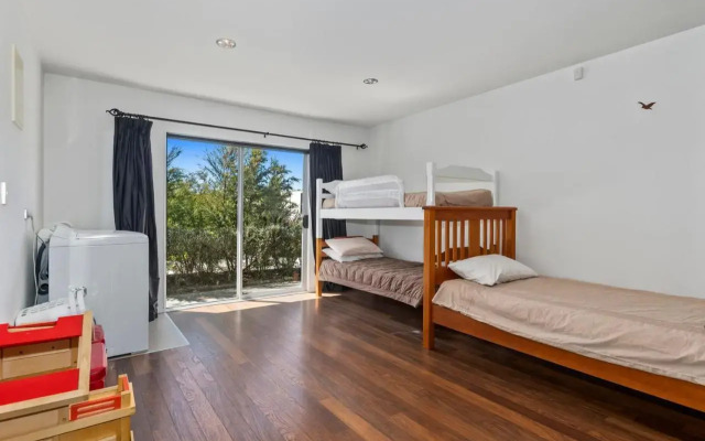 Seabreeze Bach - Mangawhai Heads Holiday Home