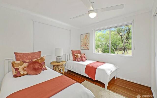 RELAX @48 CLOSE TO BEACH sleeps 7