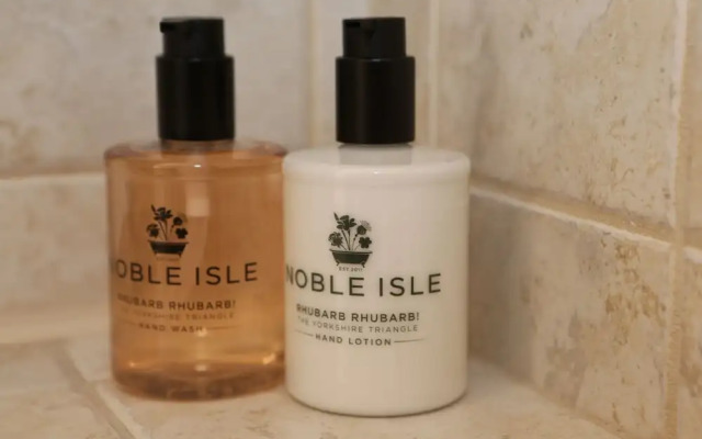 The Waves: Yorkshire Coast B&B