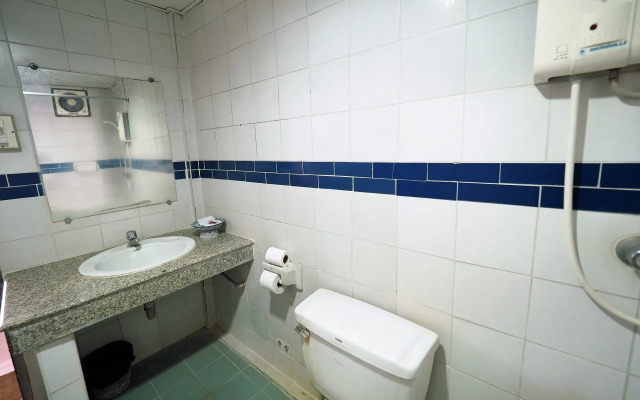 Pachara Hotel and Restaurant