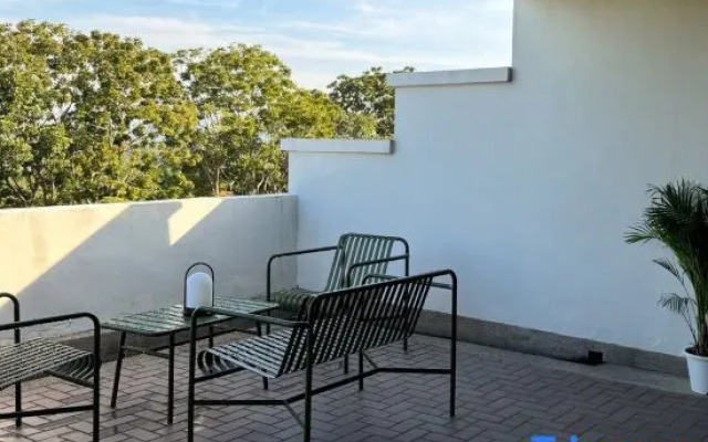 Newly Renovated Modern 3BR Blue Canyon Golf Villa