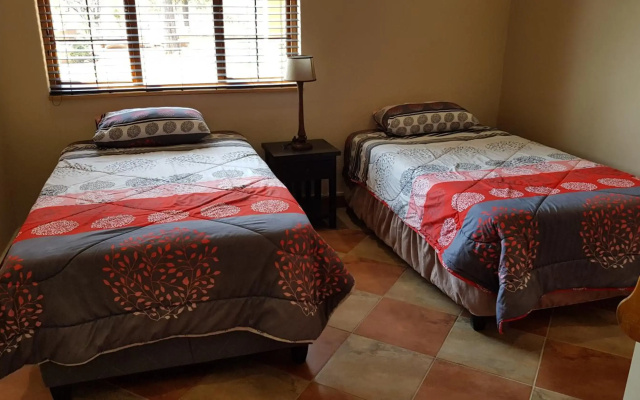 Hornbills Rest Country Home