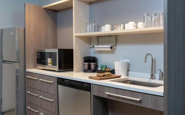 Home2 Suites by Hilton Indianapolis Airport