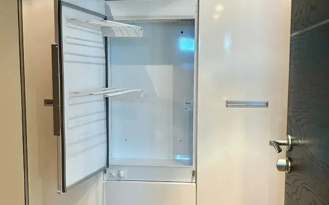 Levi Suites Levi Gold