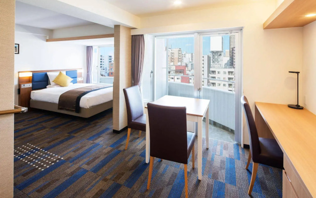 Floral Higashishinsaibashi Hotel