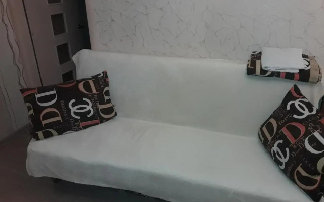 Проспект Александра Поля 113