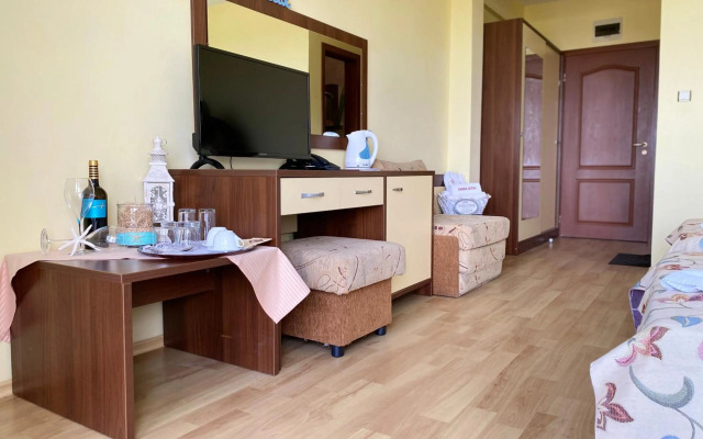 Hotel Zaara