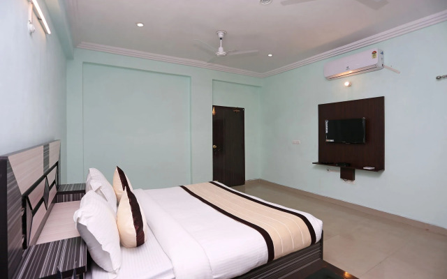 Raj Inn By OYO Rooms