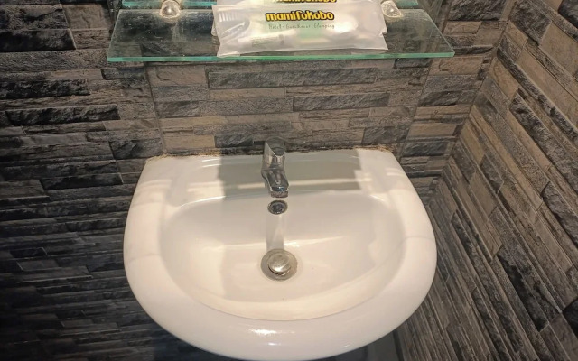 Mamifokobo Guest House